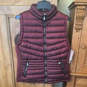 Juniors/ Women’s YMI Burgundy Puffer Vest